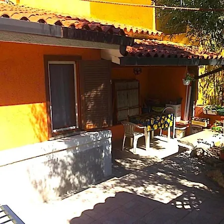 Villino 4 Apartment Nuragheddu